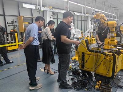 機電工程學院與東莞新佰人機器人共探產學研新篇章 技術交流推動智造升級